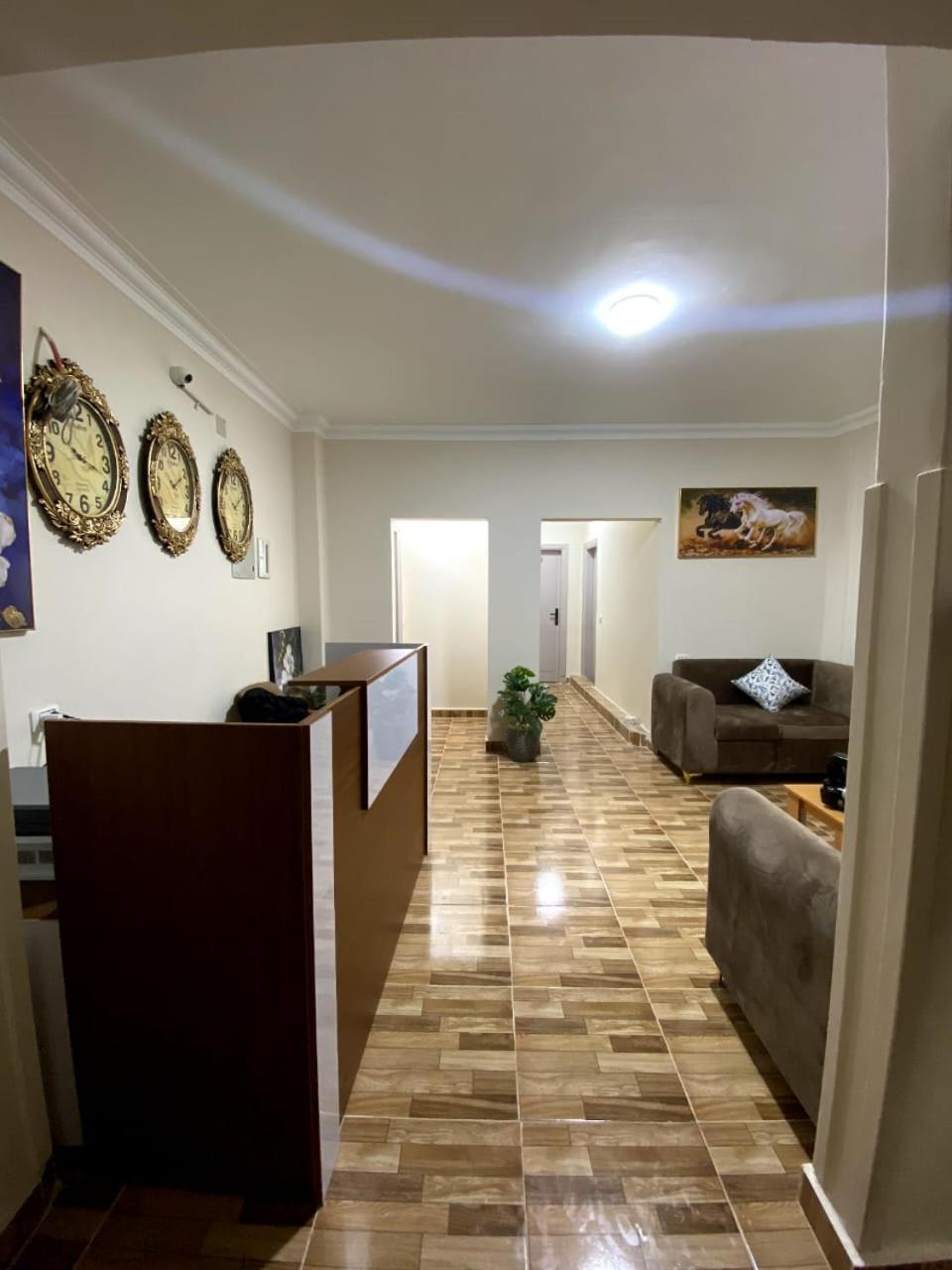 Sky Light Hotel *
