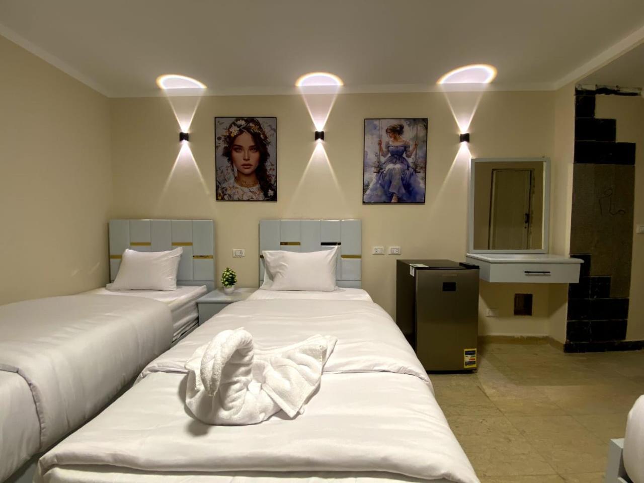 Hotel Sky Light