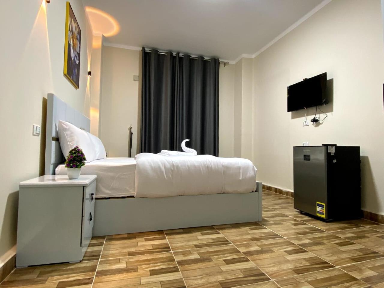 Sky Light Hotel